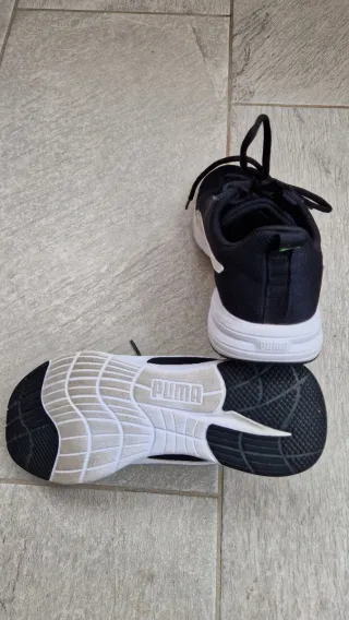 Scarpe sportive Puma nere taglia 39