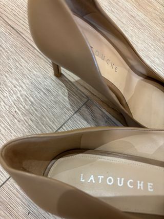 Zapatos de tacón peep toe beige