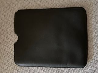 iPad 3 16GB WiFi Blanco con funda de piel de Prada