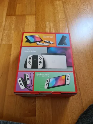 Scatola Nintendo Switch OLED Bianca