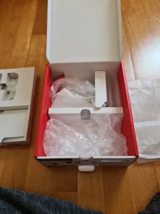 Scatola Nintendo Switch OLED Bianca