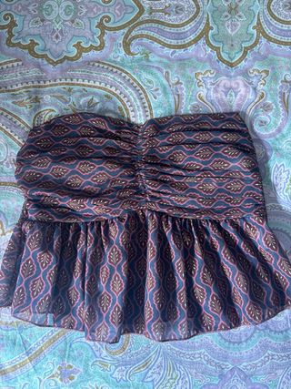 Top estampado fruncido y volantes