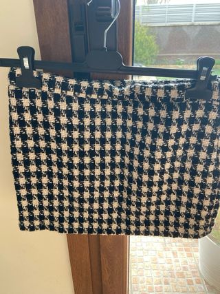 Falda corta cuadros beige y negro