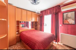 Dormitorio matrimonio completo Cómoda y espejo etc