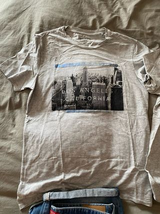 Lote 2 Camisetas Guess + bermuda T.L muy nuevas