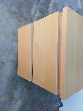 Mueble de madera color beige/marrón