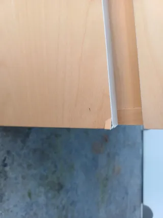 Mueble de madera color beige/marrón