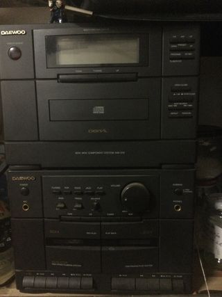 Cadena musical Daewoo AMI-310