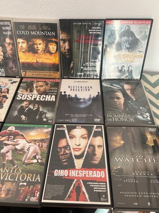 Lote dvd 12” 15 titulos Varios Géneros”