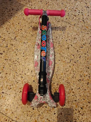 Patinete infantil 3 ruedas con luces