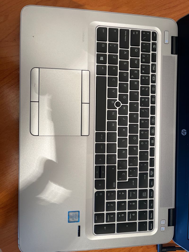 Portátil HP 850 i5 16GB RAM 2.4GHz afbeelding 2