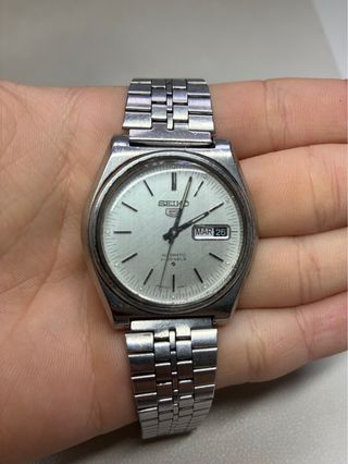 Reloj Seiko 5 Automático Plata