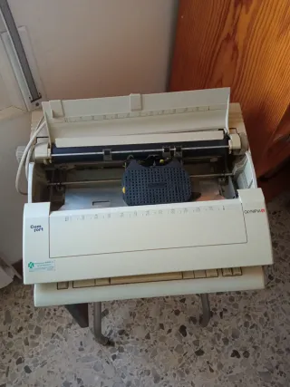 Máquina de escribir Olympia Comfort