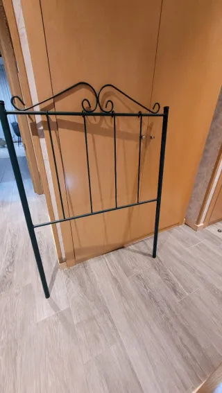 1 Cabecero de cama de forja negro para cama de 90c