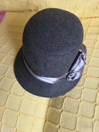 2 Cappelli da Donna Giovani