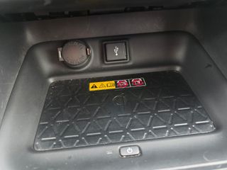 Toyota RAV4 2022 LUXURY SOLO 96 MIL KMS