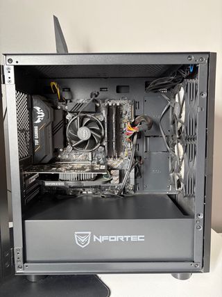 PC Gaming montado por piezas
