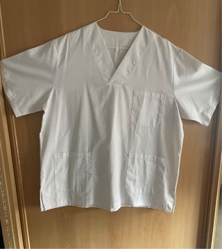 Casaca sanitaria blanca