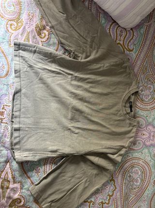 Camiseta básica Zara verde oliva