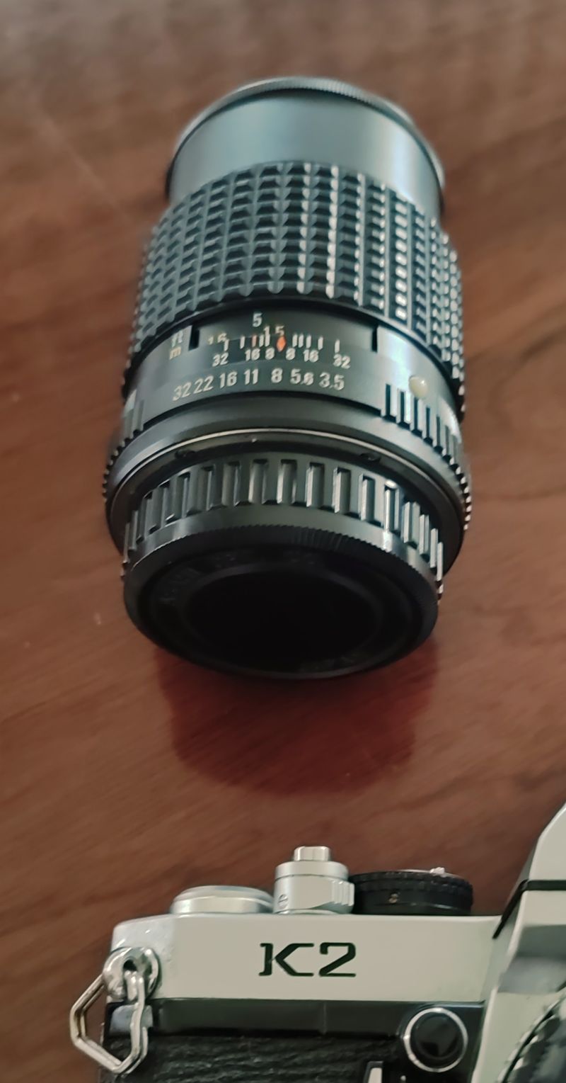 Cámara Analógica Pentax K2 + 2 Objetivos afbeelding 2