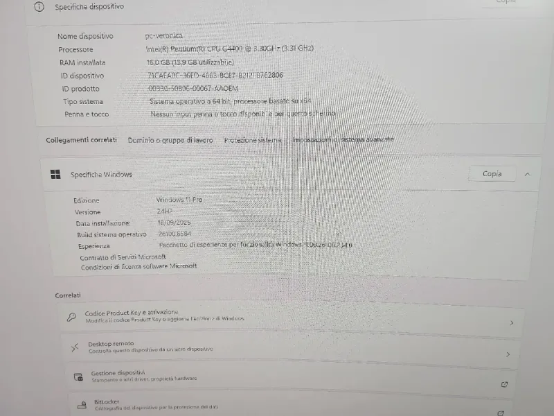 PC de escritorio HP ProDesk en negro/gris afbeelding 3