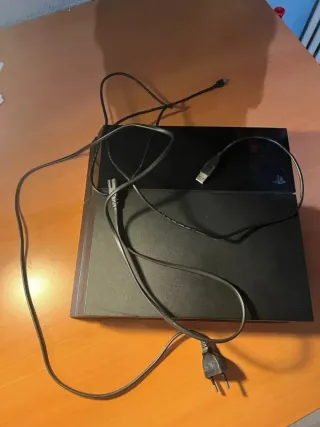 Consola Sony PS4 Negra