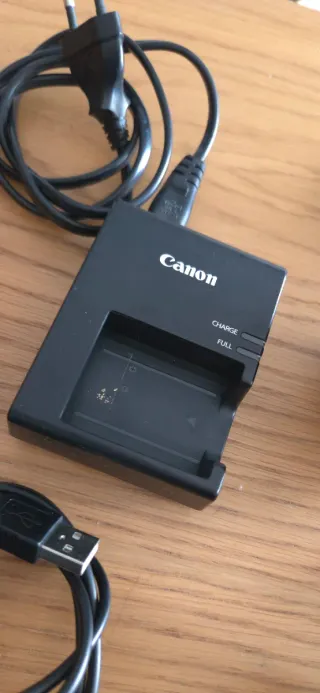 Cámara Canon EOS 4000D + Lentes