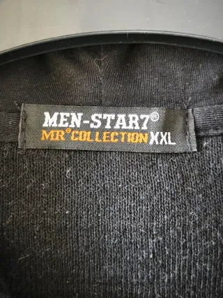 Giacchetta in maglia con cappuccio da uomo