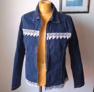 Cazadora vaquera con encaje, Talla M