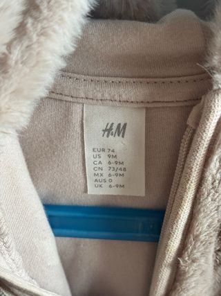 Buzo pelito bebé con capucha de osito