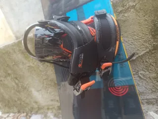 Snowboard Rossignol Taipan 58 con attacchi