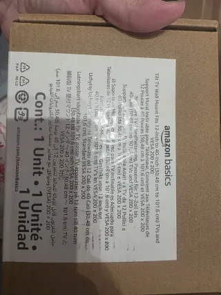 Soporte TV Amazon Basics Inclinable Negro