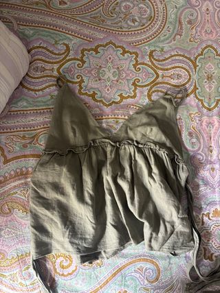 Top Zara Lazos y Volantes Verde Oliva