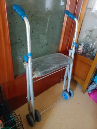 Andador Taca Taca con Asiento y Ruedas