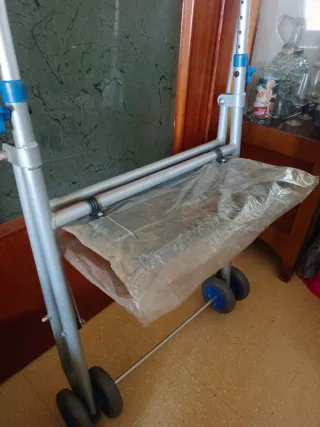 Andador Taca Taca con Asiento y Ruedas