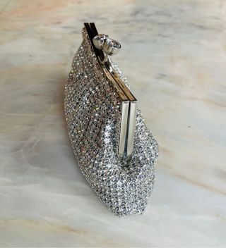 Bolso joya clutch pedrería brillante plateado