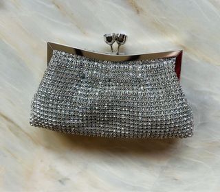 Bolso joya clutch pedrería brillante plateado