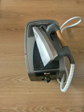 Centro de Planchado Polti Vaporella