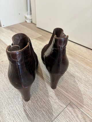 Botines tacón piel y ante