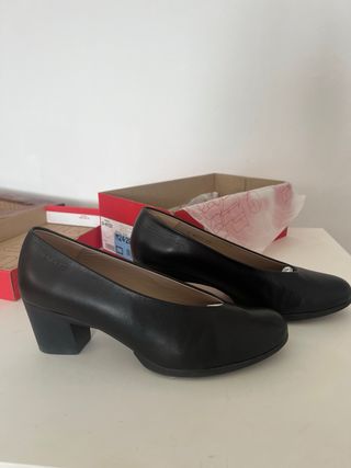 Zapatos de tacón Wonders negros talla 39