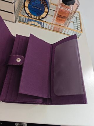 Portafogli Viola con Fibbia