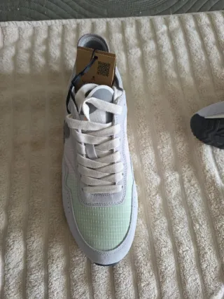 Zapatillas Scalpers grises y verdes