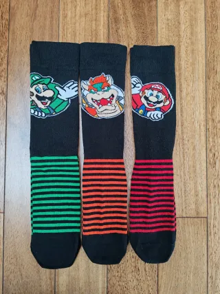 Pack camiseta + calcetinesNintendo Mario Bros
