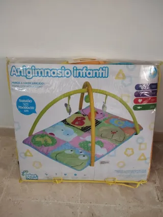 Gimnasio infantil con peluches