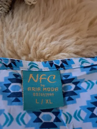 Vestido estampado mangas acampanadas