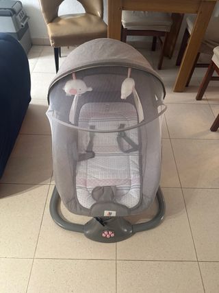 Mecedora para bebé con musica Se mesea con bateria