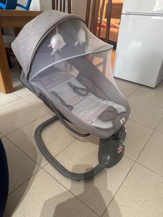 Mecedora para bebé con musica Se mesea con bateria
