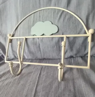 Lámpara de techo y perchero a juego