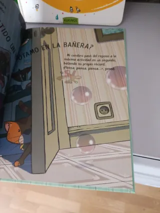 Hay un hipopótamo en la bañera (Spanish Edition)