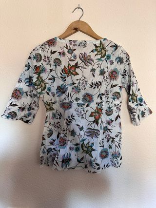 Blusa MORANGO floral